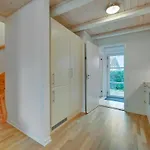 Hus R *